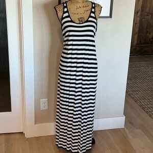 Chic Black and White Striped Maxi Dress